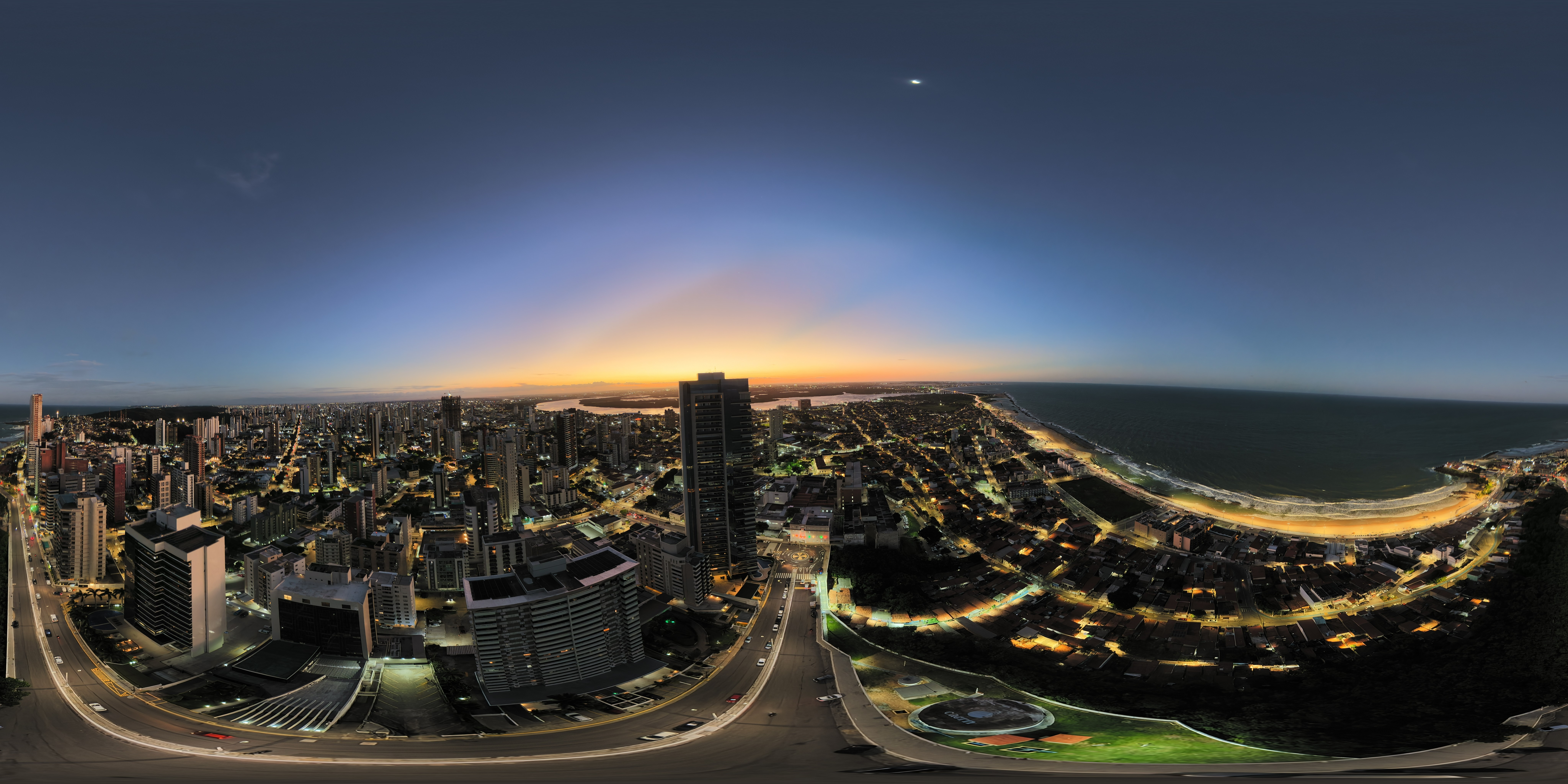 Vista 360° da Ladeira do Sol, em Natal, ao entardecer